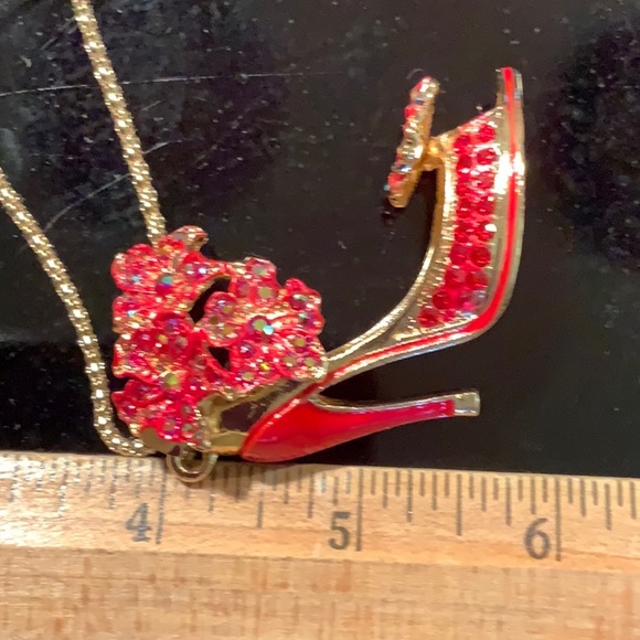 Betsey Johnson Red Slipper Necklace New Cute #481 - Picture 5 of 5